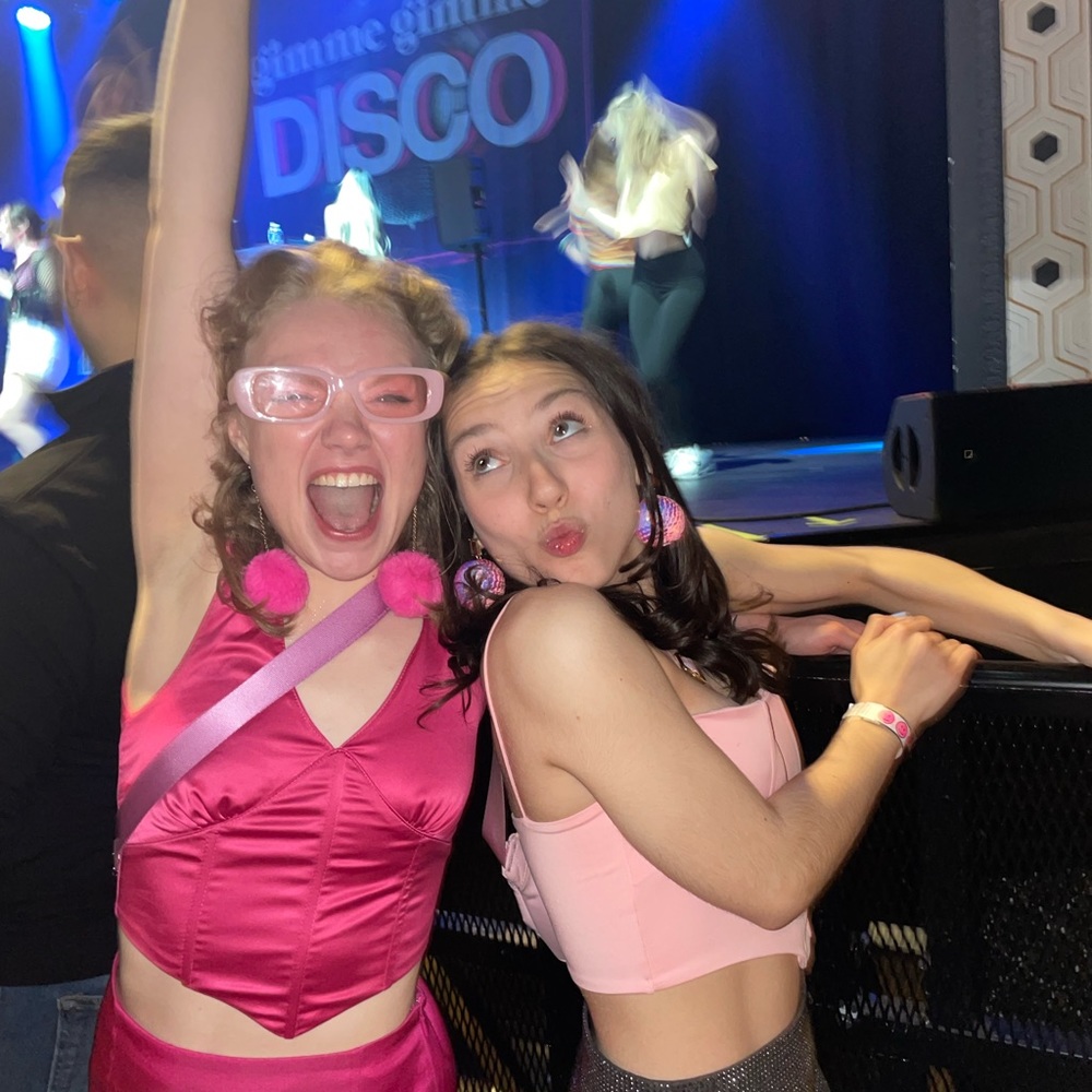 Meet your Posher, Brenna